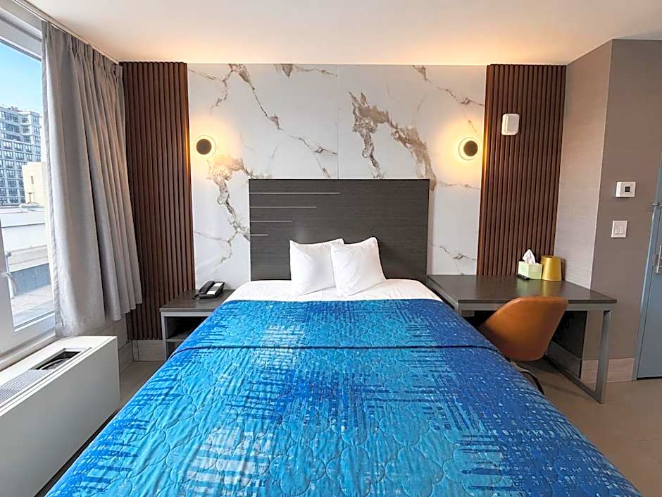 hotel365