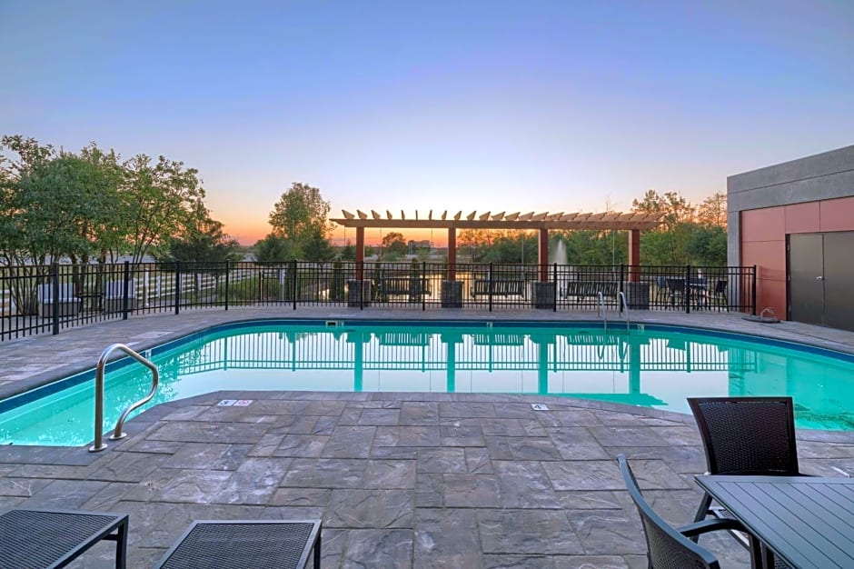 Hampton Inn By Hilton Louisville-Northeast KY