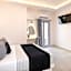 Santorinn Suites Fira