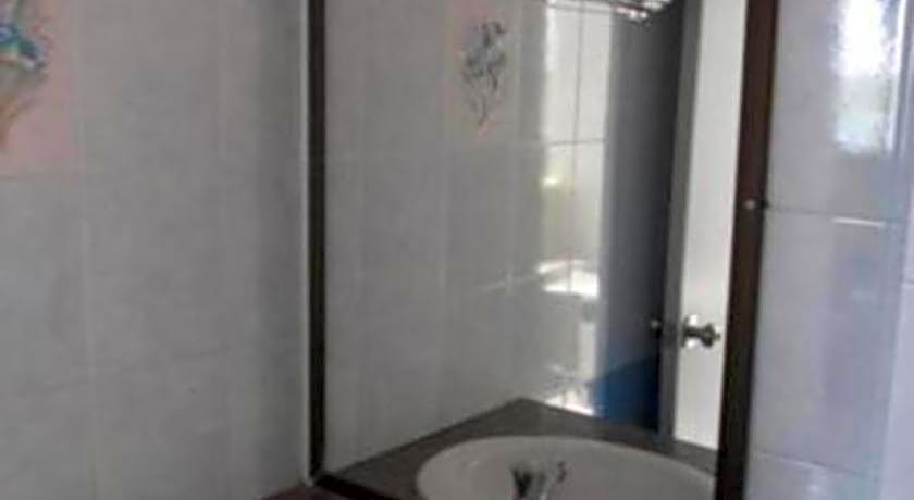 SR Hotel
