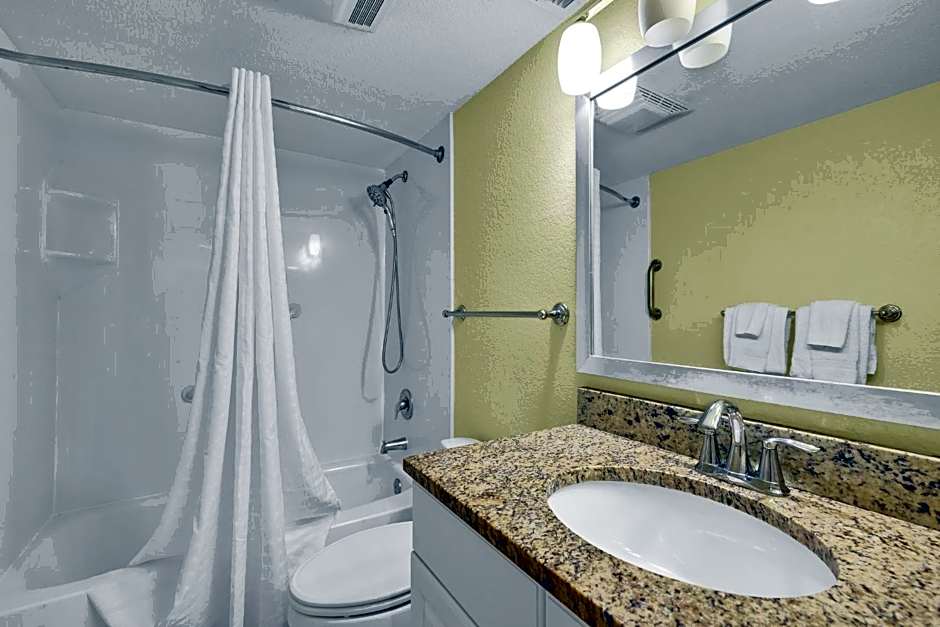 Seawatch at Island Club