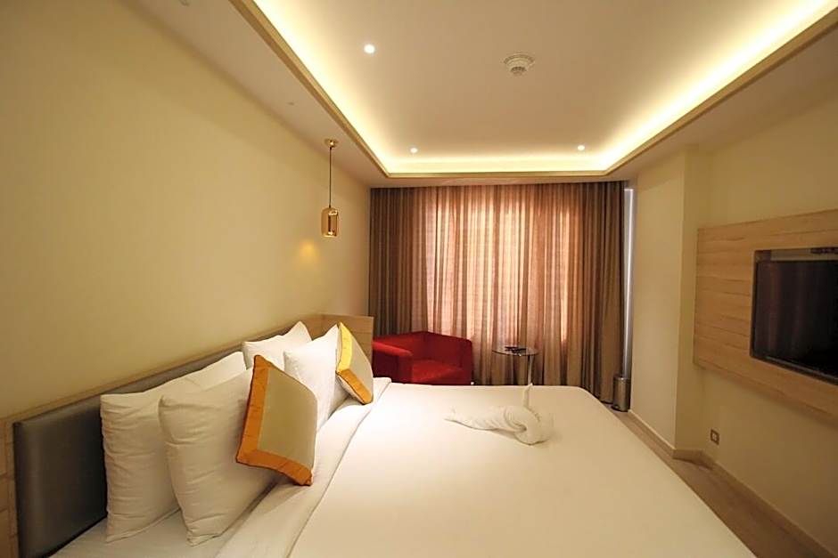 Hotel Jagadish International, Sankey Road