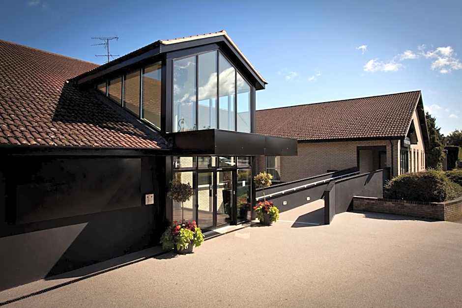 Gloucester Robinswood Hotel, BW Signature Collection