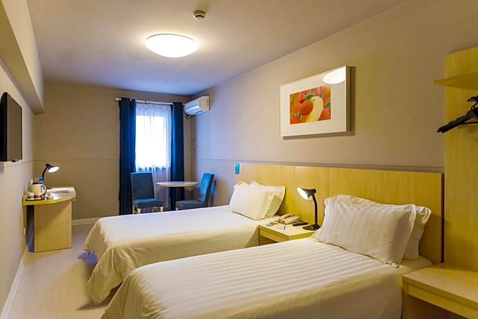 Jinjiang Inn Guiyang Qianlingshan Park – Guiyang, MN