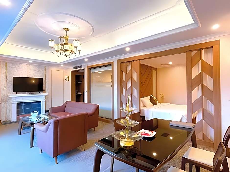 Phoenix Hotel