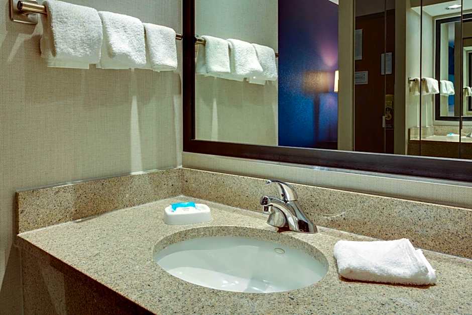 DRURY INN & SUITES HAYTI