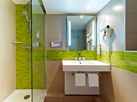 Standard Room with 1 double bed