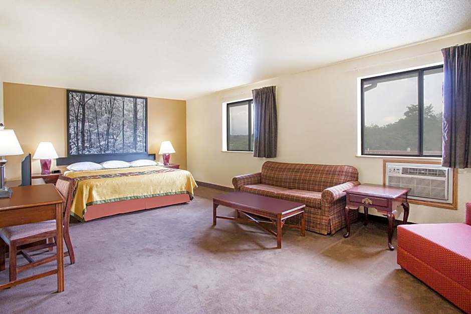 Super 8 by Wyndham Lexington VA