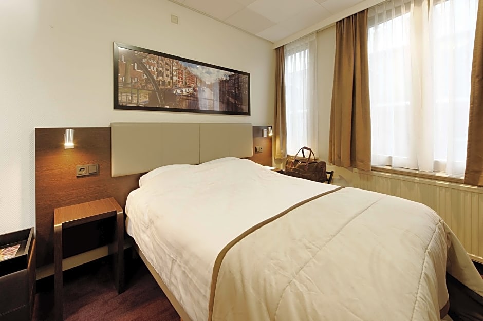 Photo 1 of 16 of 1 Double Bed