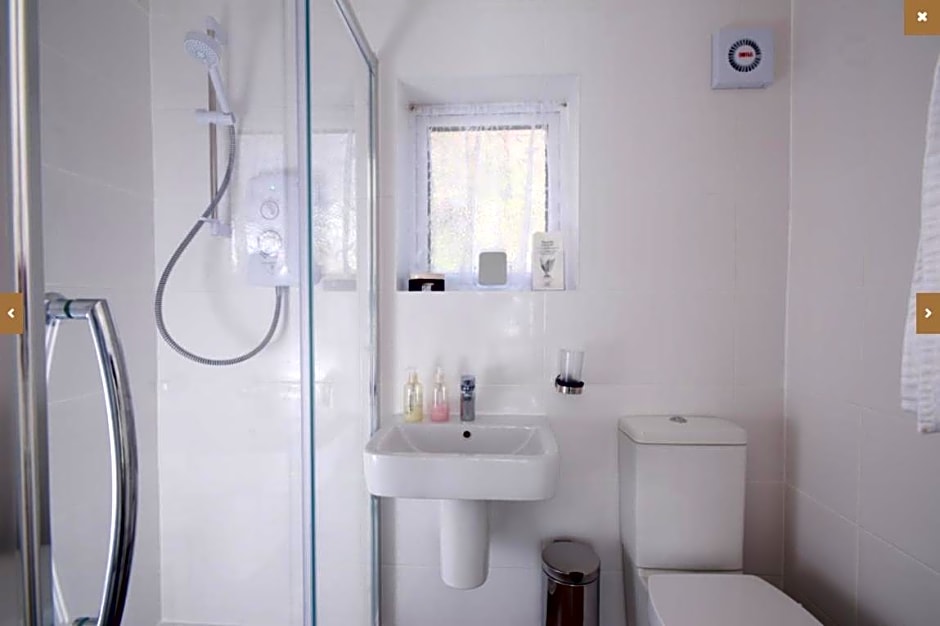 Minton Lodge Hotel - Seniors Only