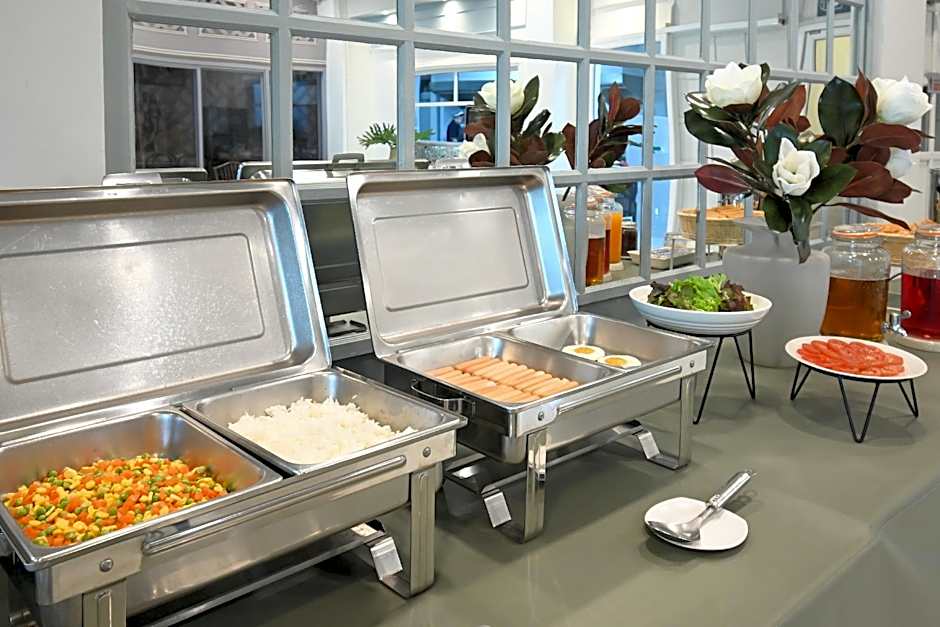 The Krungkasem Srikrung Hotel