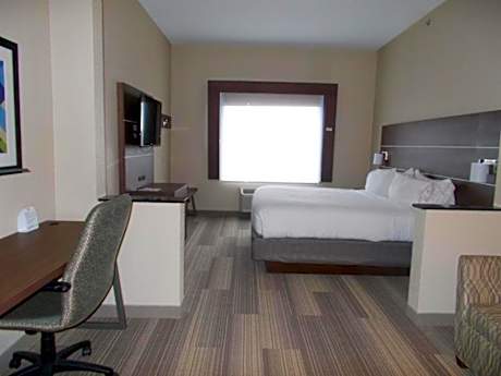 King Suite with Sofa Bed - Non-Smoking