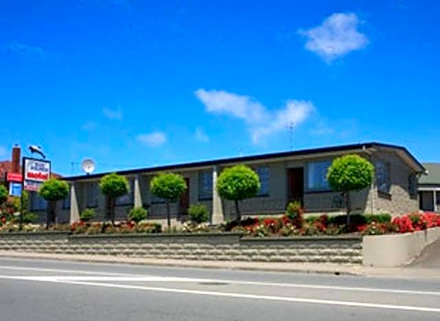 Blue Dolphin Motel
