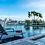 De Botan Srinakarin Hotel & Residence