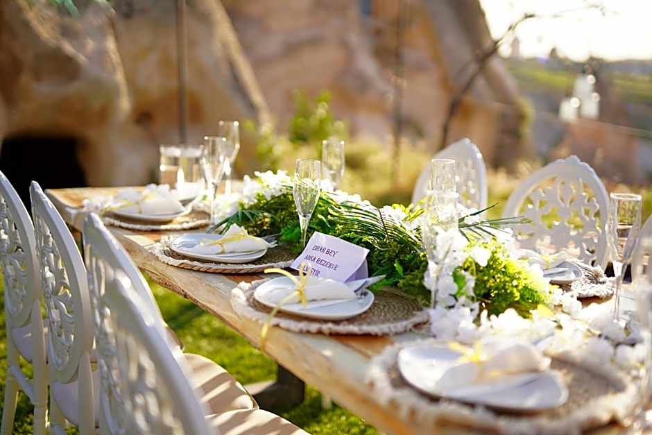 Anatelein Cave Hotel