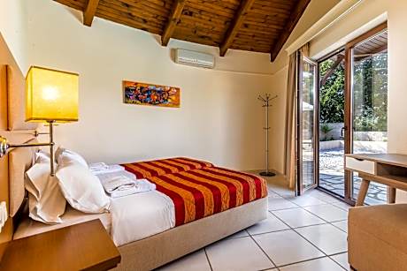 Bungalow Sharing Pool