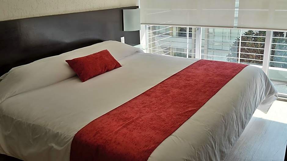 Grupo Kings Suites -Monte Chimborazo 537