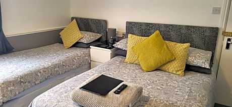 Triple Room with Shower