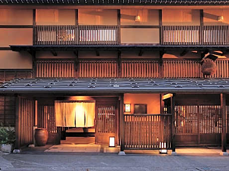 Ryokan Echigo Yuzawa HATAGO Isen