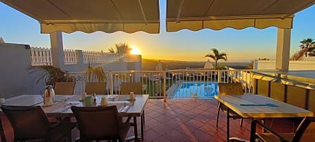 VillaFonzie Adults Only Gayfriendly