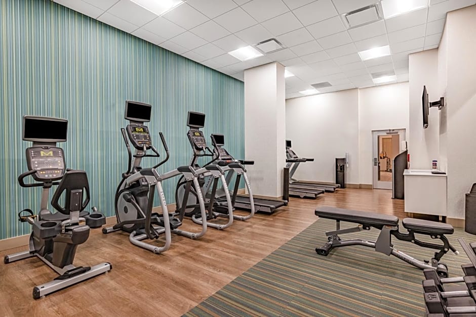 Holiday Inn Express & Suites - Lincoln Downtown By IHG