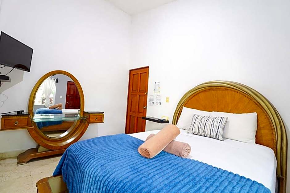 Close to Beach, Quinta,Ferry to Cozumel and Xcaret