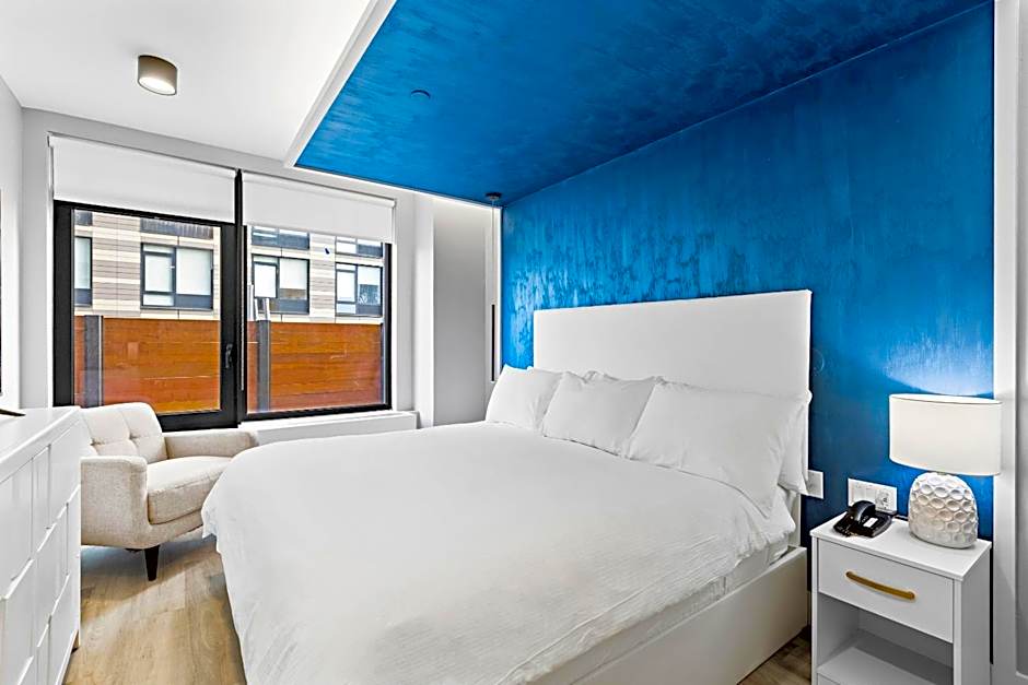 Global Luxury Suites at The Arches