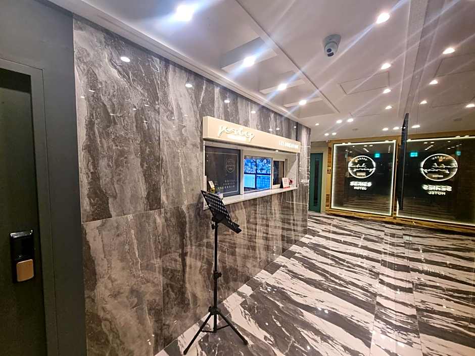 Series hotel