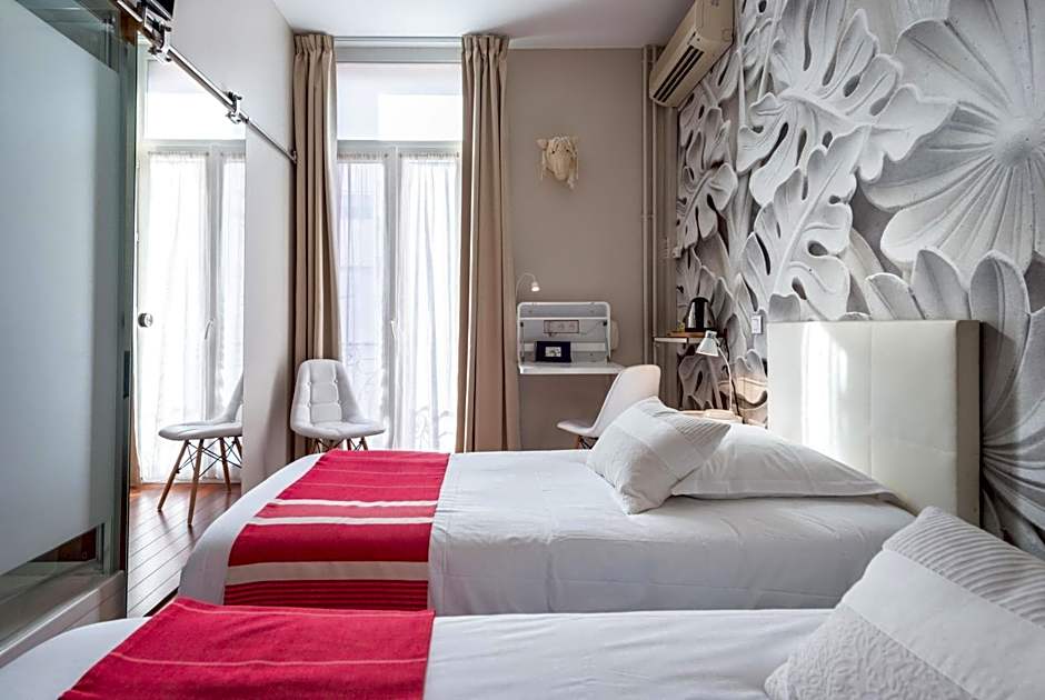 Photo 1 of 7 of 1 Double Bed or 2 Beds