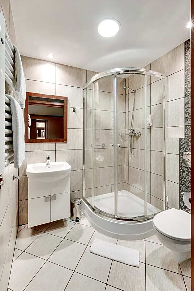 Hotel Konradówka Wellness & SPA - 300 metrów do centrum