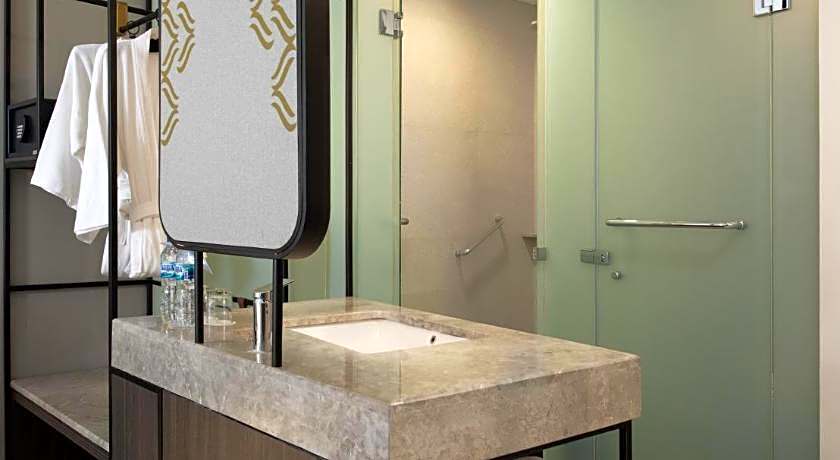 Hotel Santika Premiere Padang