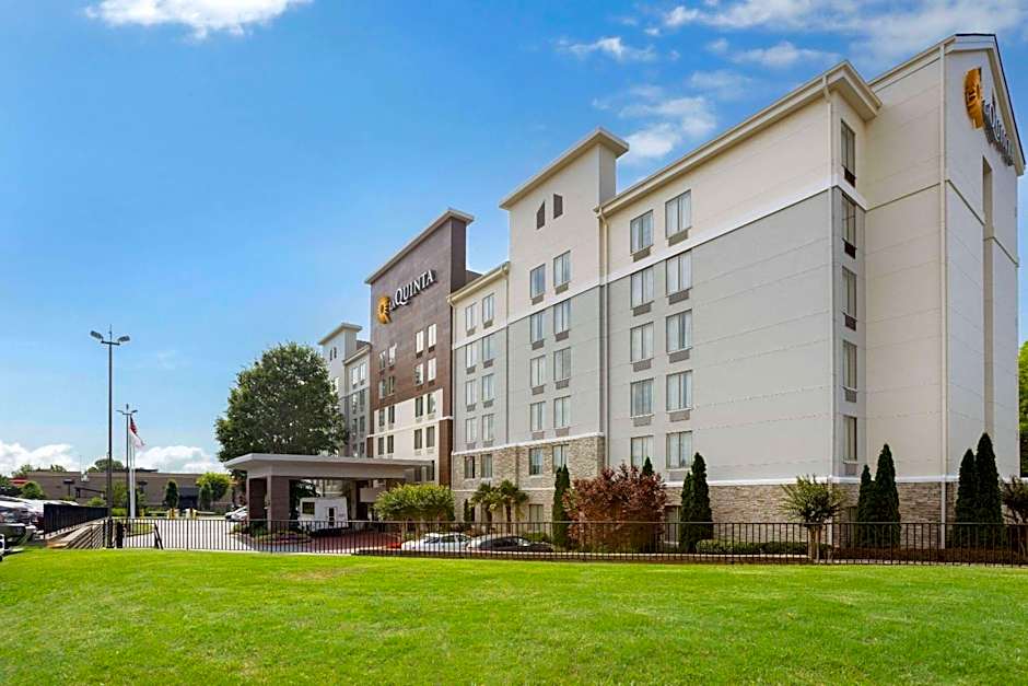 La Quinta Inn & Suites by Wyndham Atlanta Airport North