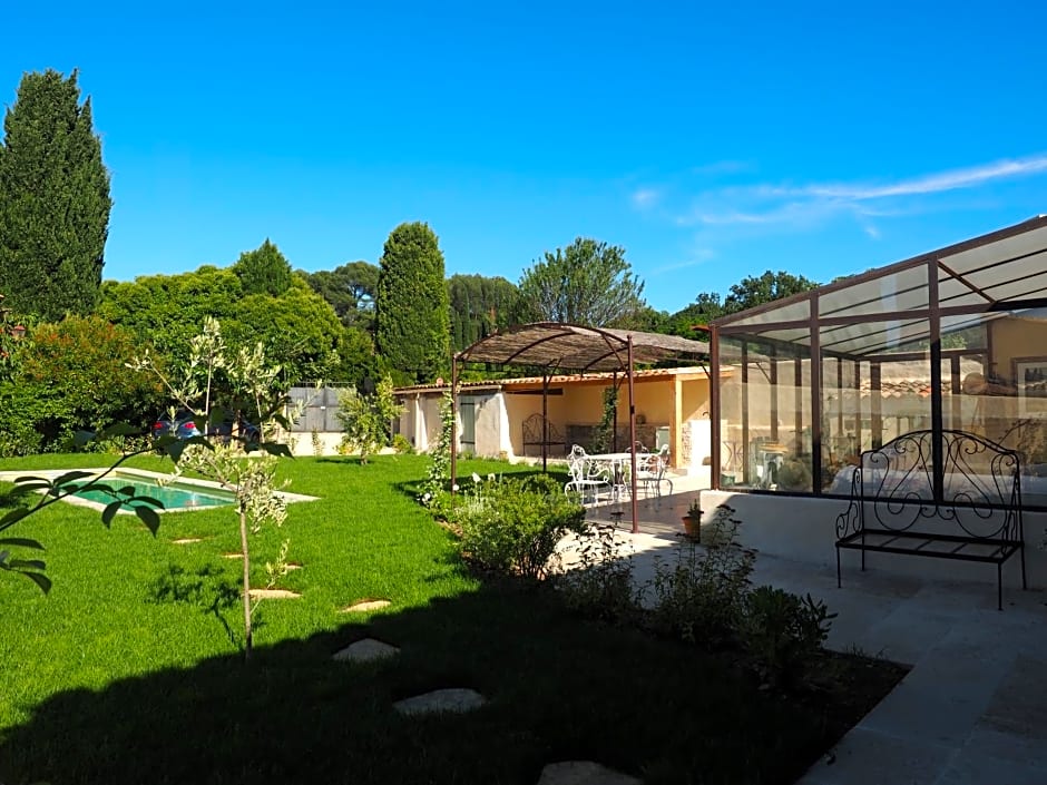 B&B Le Chat Sur Le Toit – Lourmarin, UT