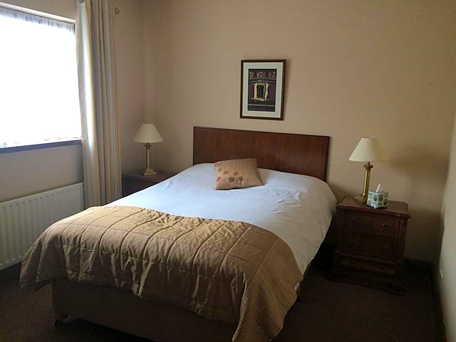 The Horse and Hound Hotel