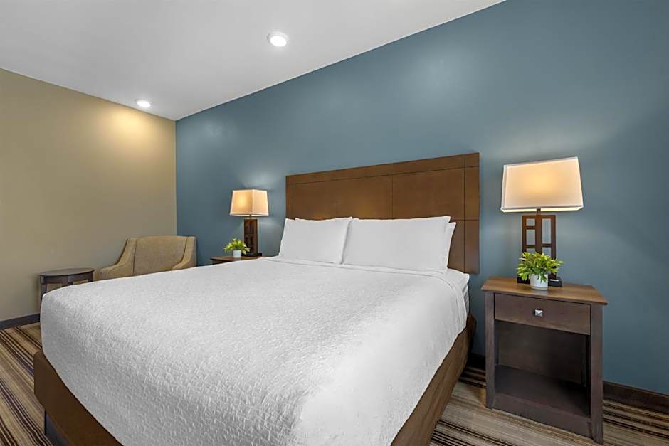 Best Western Plus Overland Inn