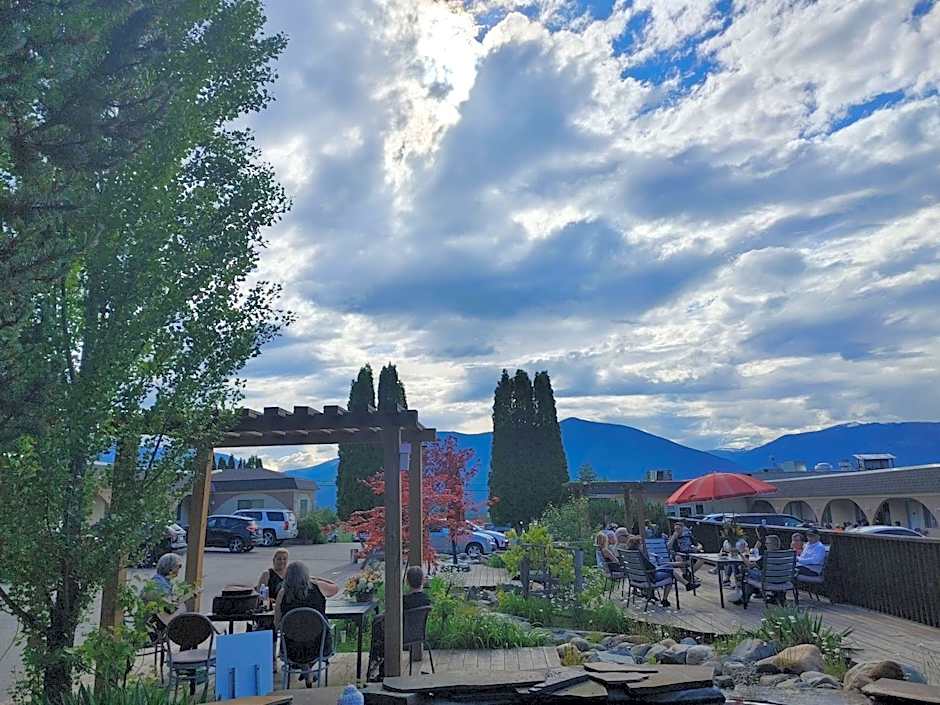 Magnuson Hotel Creston