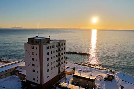 LIVEMAX RESORT SHIRETOKO SEA FRONT