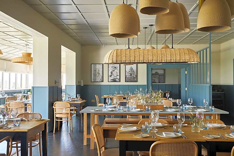 Moonfleet Manor - A Luxury Family Hotel