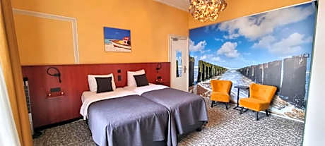 Superior Twin Room with Balcony