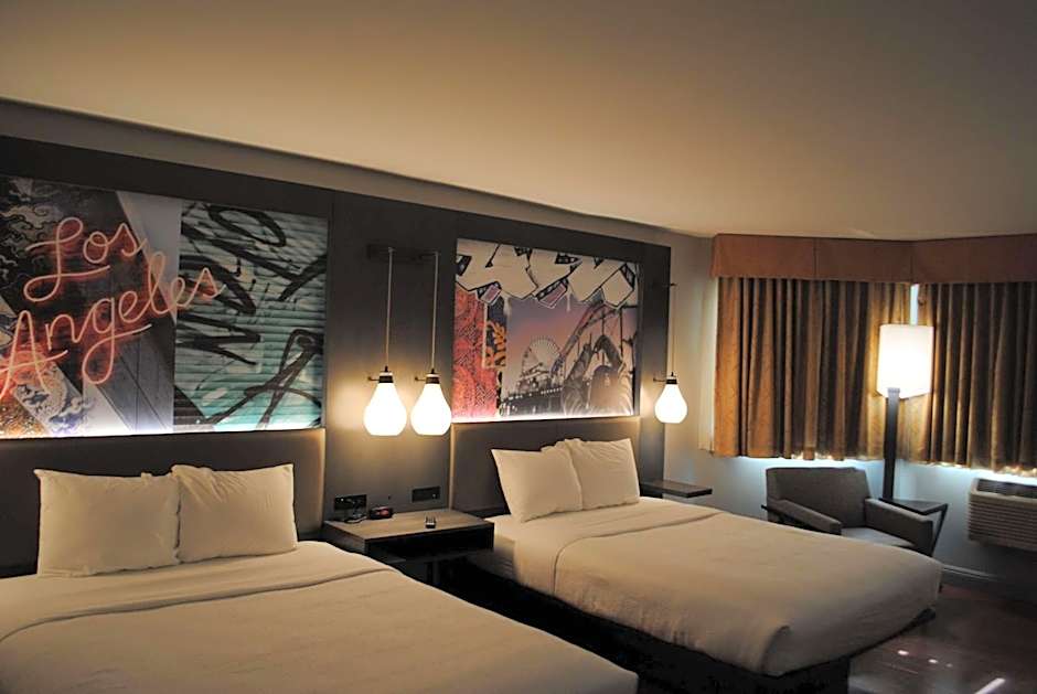 Best Western Plus Dragon Gate Inn