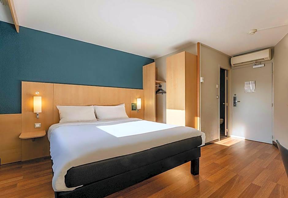 B&B HOTEL Lille Roubaix Centre Grand-Place