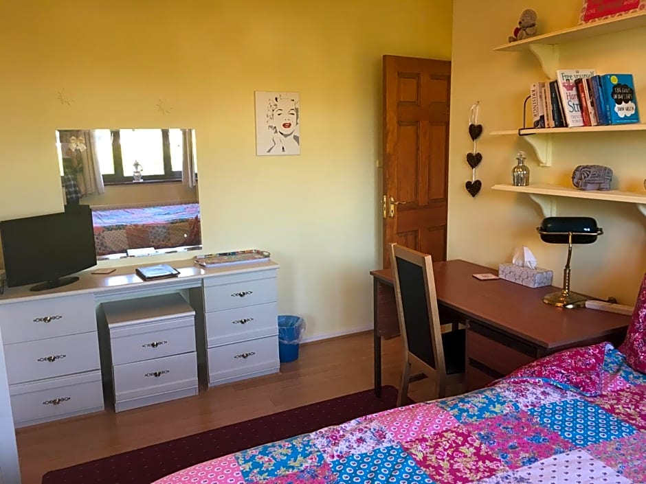 The Cedars House B&B