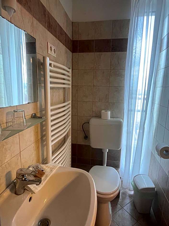 Hotel Rose City