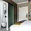 ODDSSON Downtown Hotel