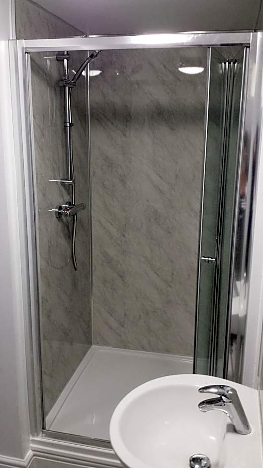 The cabin saracens head