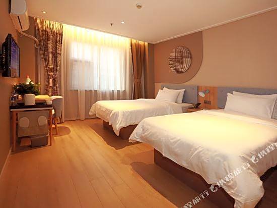 Home Inn · Neo (Ningbo Railway Station North Square Branch)