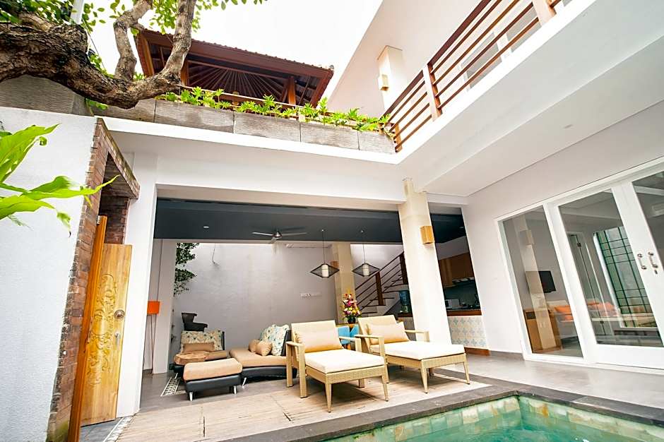 Apple Villa and Studio Seminyak