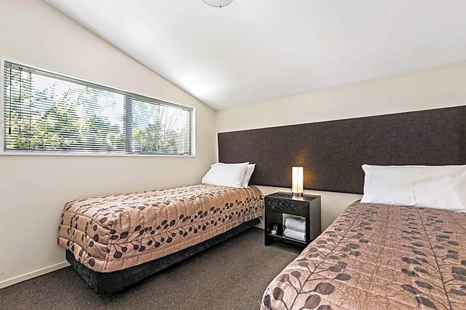 Quality Suites Amore