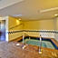 Clubhouse Inn