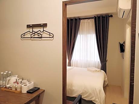 Quadruple Room with Private Bathroom